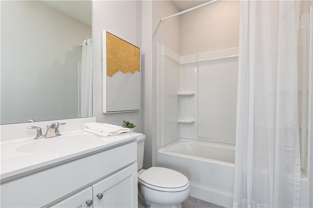 full bathroom featuring toilet, shower / tub combo, and vanity