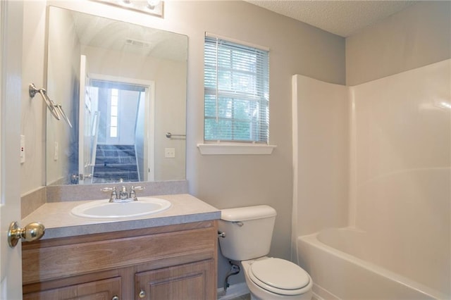 5033 Kens Ct, Stockbridge, GA 30281 - bathroom with vanity and  shower combination