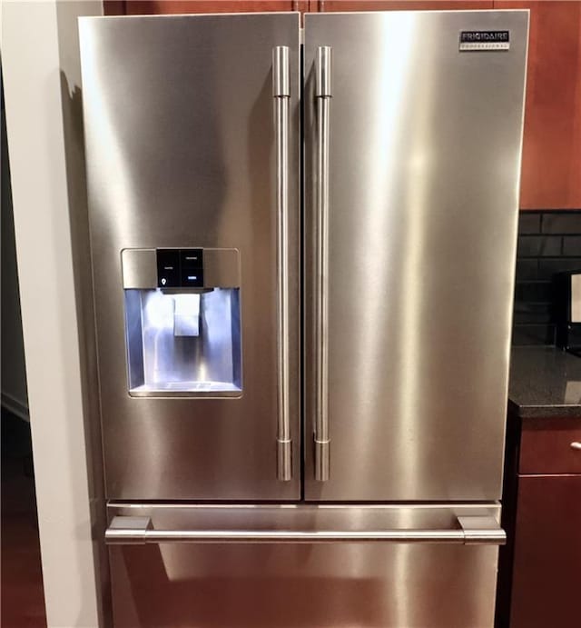 400 W Peachtree St NW Unit 3216, Atlanta, GA 30308 - kitchen view of high quality fridge and dark countertops