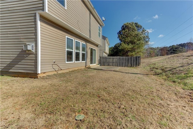 922 Gardenia Curv, Canton, GA 30114 - view of side of home with a lawn