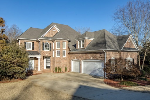 view of front facade with a garage