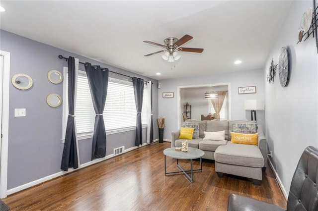 living area featuring visible vents, recessed lighting, ceiling fan, and wood finished floors