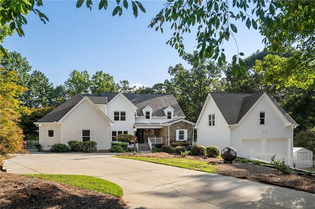 view of front of property featuring a garage