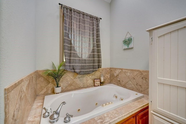 43 Morley Dr, Ellijay, GA 30540 - full bathroom featuring a tub with jets