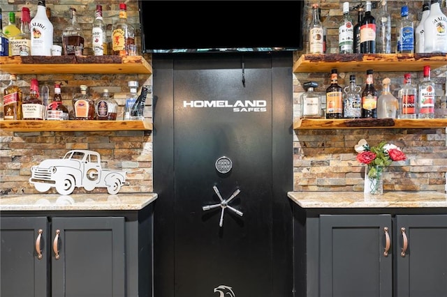 7269 Tyree Rd, Winston, GA 30187 - view of indoor dry bar