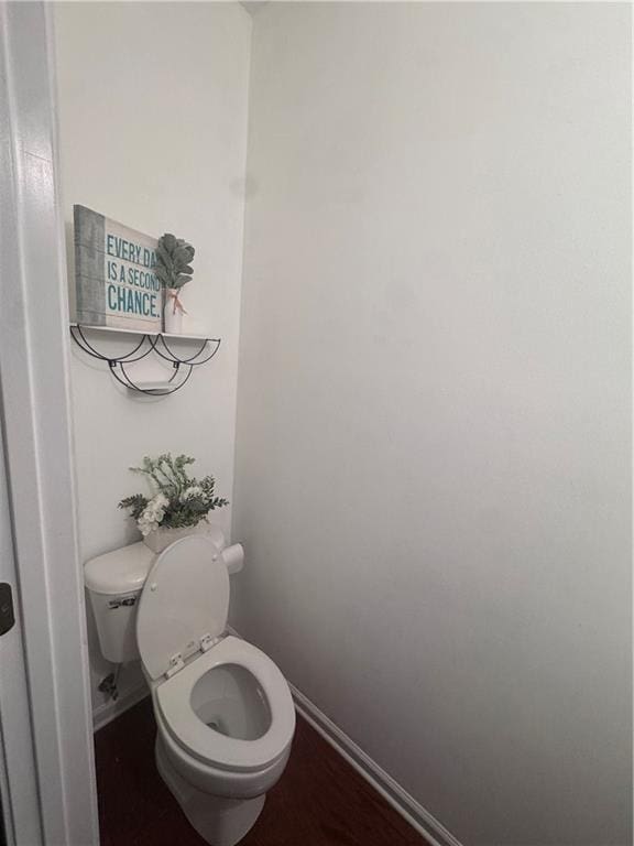 458 Vinings Vintage Cir, Mableton, GA 30126 - bathroom with toilet and baseboards