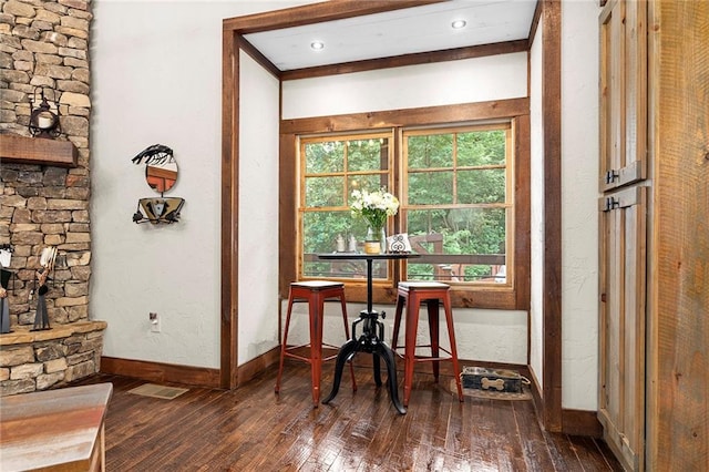 office area with dark hardwood / wood-style floors