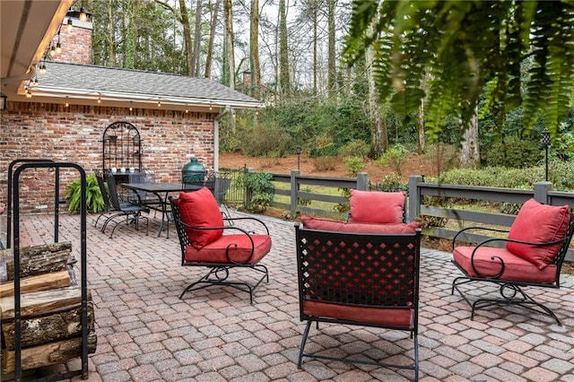 view of patio with outdoor dining area and outdoor lounge area