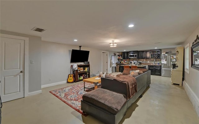 1330 Mccannon Morris Rd, Hull, GA 30646 - living area with recessed lighting