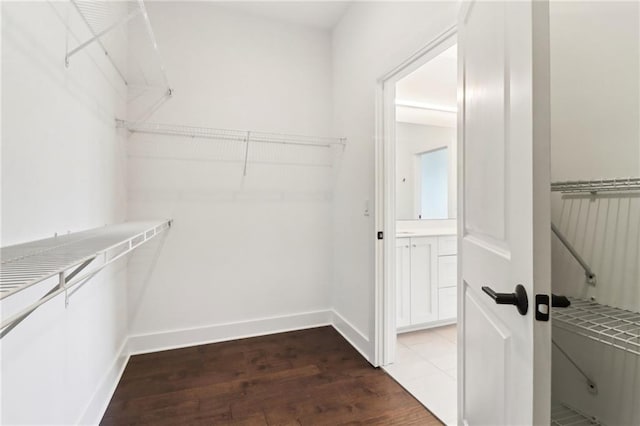 443 Plateau Pl NW, Atlanta, GA 30309 - walk in closet featuring light wood-type flooring