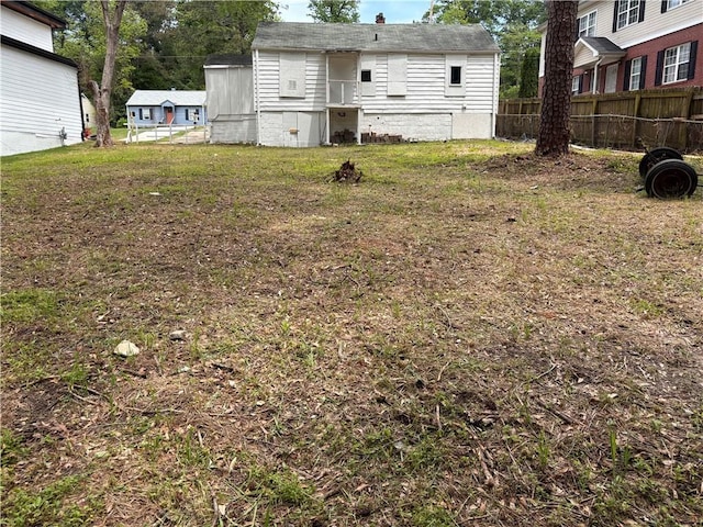 view of yard with fence