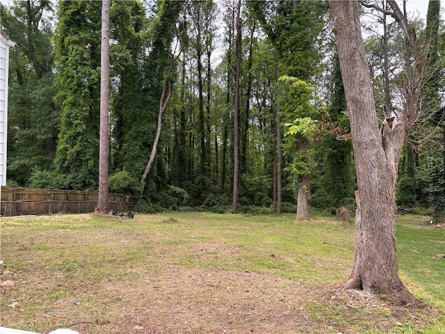 view of yard featuring fence