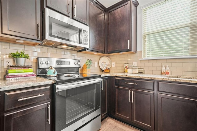 3246 Spicy Cedar Ln, Lithonia, GA 30038 - bathroom with toilet and baseboards