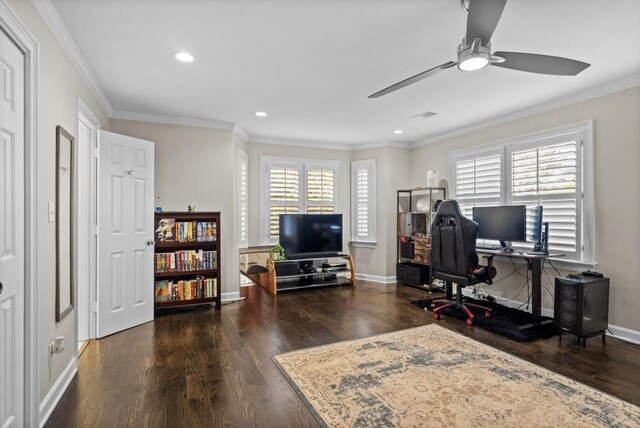 office space with wood finished floors, a ceiling fan, baseboards, recessed lighting, and ornamental molding