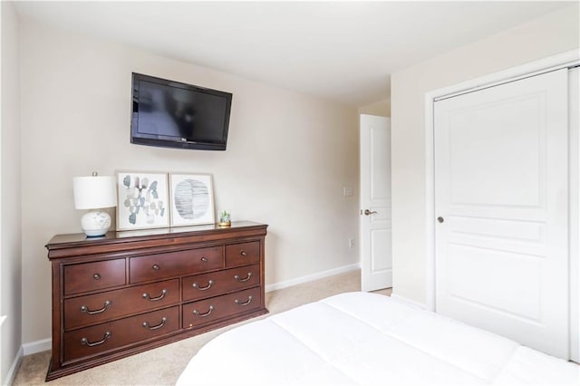 441 Spring View Dr, Woodstock, GA 30188 - bedroom featuring light colored carpet and a closet