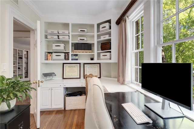 1325 Peachtree St NE Unit 401, Atlanta, GA 30309 - interior space featuring plenty of natural light, built in features, crown molding, and wood finished floors