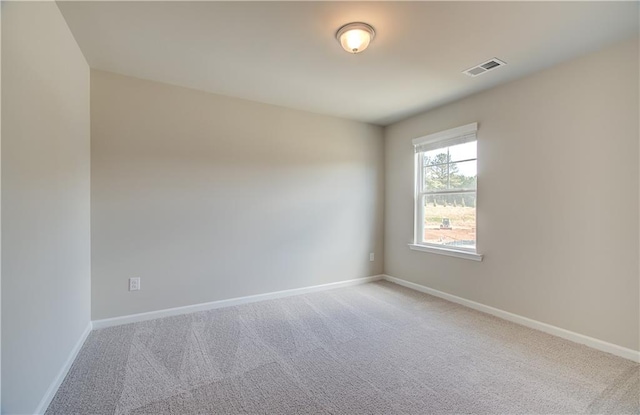 view of carpeted spare room