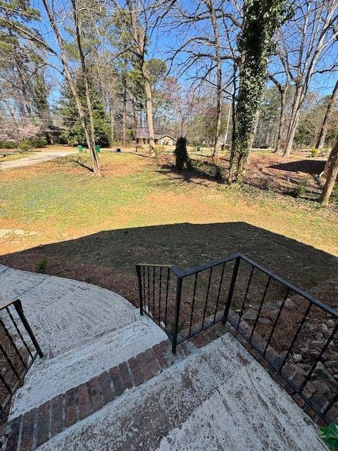 view of yard with a patio