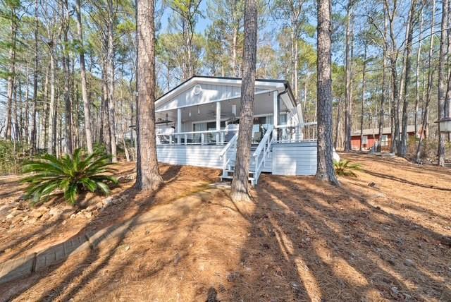 433 Dwain Ball Rd, Sparta, GA 31087 - view of front of house with stairway
