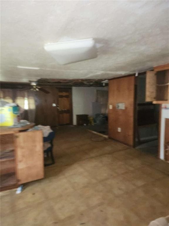 45 Oakwood Dr, Oglethorpe, GA 31068 - living room featuring ceiling fan