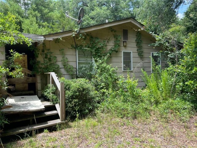 45 Oakwood Dr, Oglethorpe, GA 31068 - view of side of property featuring a deck