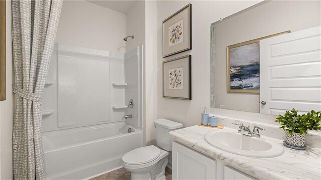 full bathroom featuring vanity, toilet, and shower / bath combo