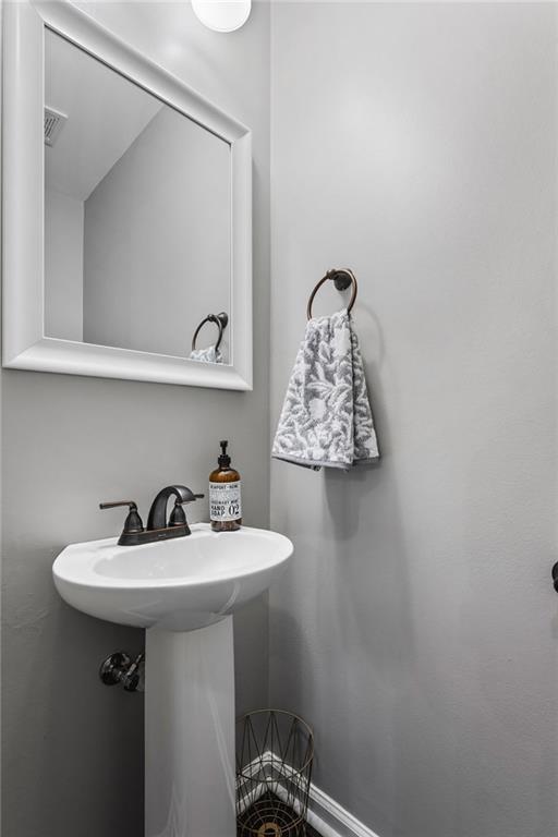3174 Vickery Dr NE, Marietta, GA 30066 - view of bathroom