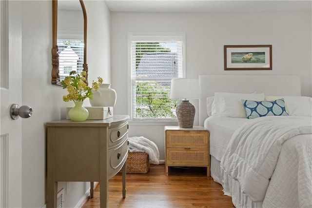 6960 Hunters Branch Dr, Atlanta, GA 30328 - bedroom with wood finished floors and baseboards