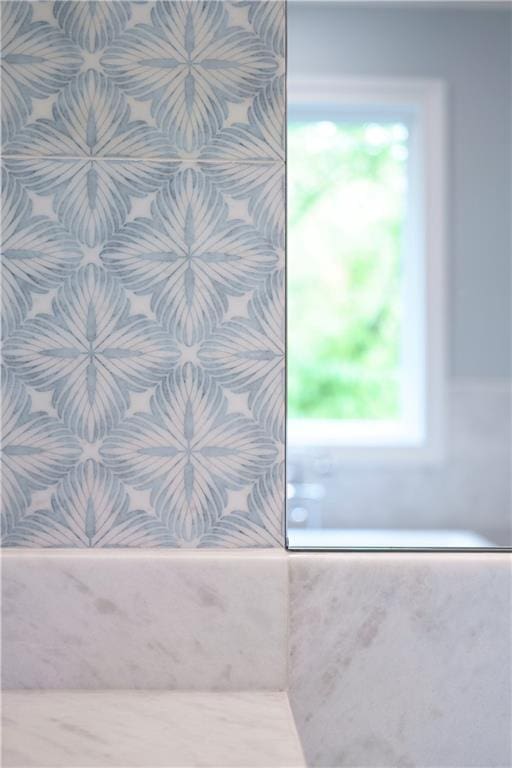541 Londonberry Rd, Atlanta, GA 30327 - view of bathroom