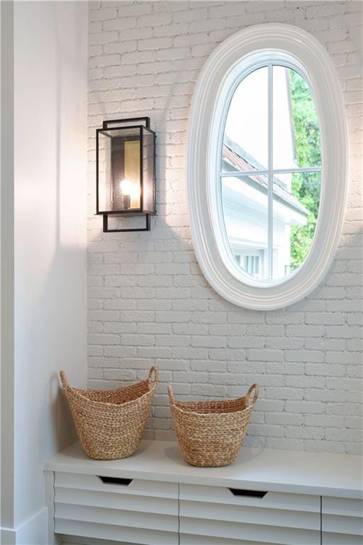 541 Londonberry Rd, Atlanta, GA 30327 - detailed view of brick wall