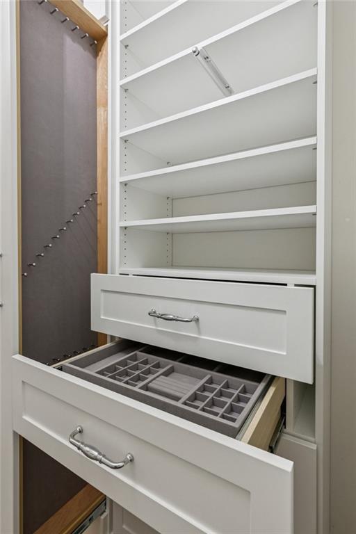 328 Shade Tree Cir, Woodstock, GA 30188 - kitchen view of open shelves