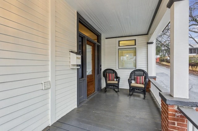 view of patio / terrace with covered porch