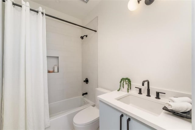 816 Berne St Unit 6, Atlanta, GA 30316 - bathroom with shower / tub combo with curtain, toilet, and vanity