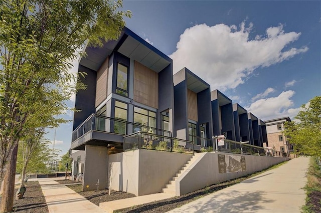 816 Berne St Unit 6, Atlanta, GA 30316 - view of property featuring stairway