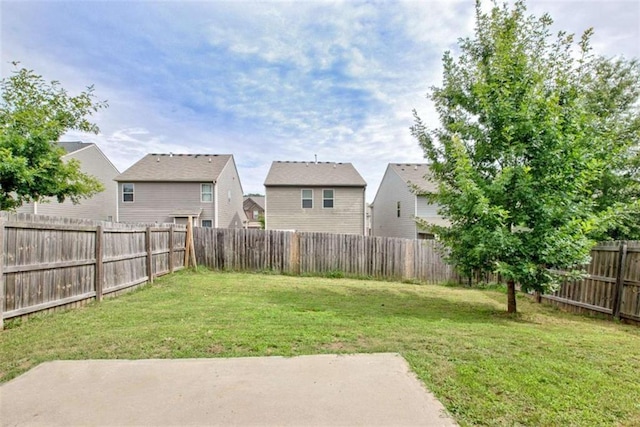 529 Dasheill Ln, Atlanta, GA 30349 - fenced backyard featuring a residential view