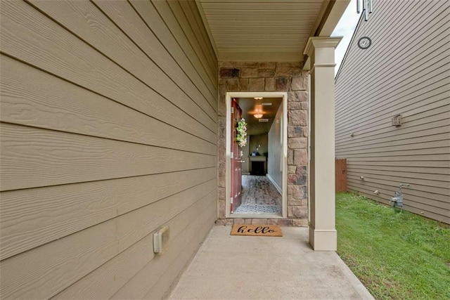 529 Dasheill Ln, Atlanta, GA 30349 - property entrance with stone siding