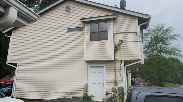 view of side of home