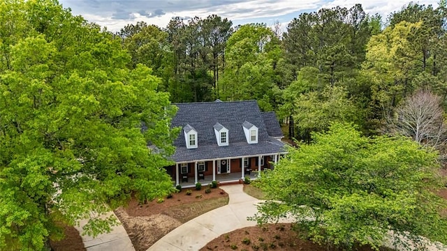 20 Jasmine Ct, Newnan, GA 30265 - view of front of property featuring covered porch and a forest view