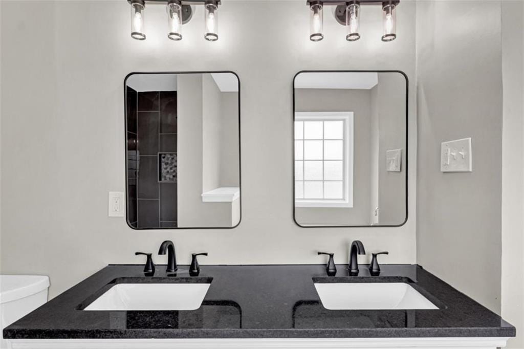 583 Whitaker St, Atlanta, GA 30318 - bathroom with double vanity
