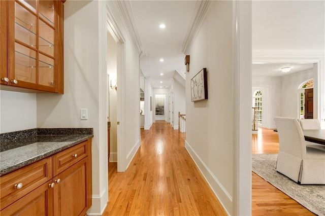 1655 Arrowhead Trl NE, Atlanta, GA 30345 - hall featuring ornamental molding, light wood-style floors, recessed lighting, and baseboards