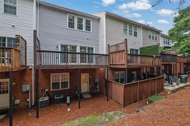 3443 Lathenview Ct, Alpharetta, GA 30004 - rear view of property featuring a deck