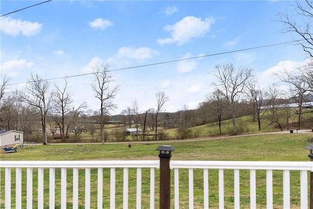 view of yard featuring a rural view