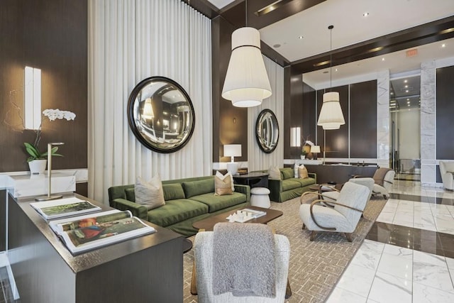 building lobby featuring a high ceiling