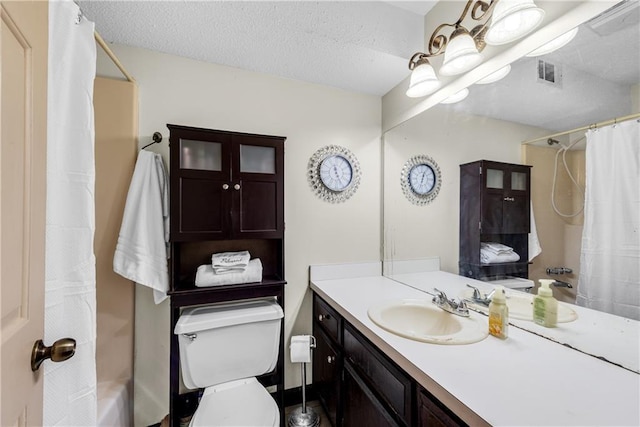 200 Villa Rd Unit 125, Jasper, GA 30143 - bathroom with vanity, toilet, a textured ceiling, and shower / bathtub combination with curtain