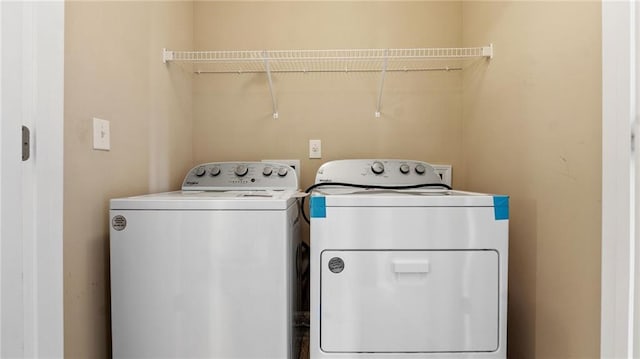 705 Ayala Pl, Alpharetta, GA 30004 - laundry area with separate washer and dryer and laundry area