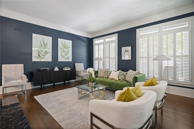1003 N Ave NE, Atlanta, GA 30306 - living area with wood finished floors and crown molding