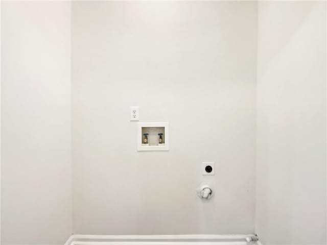 1792 Portwest Way, Hampton, GA 30228 - washroom featuring hookup for an electric dryer, washer hookup, and baseboards