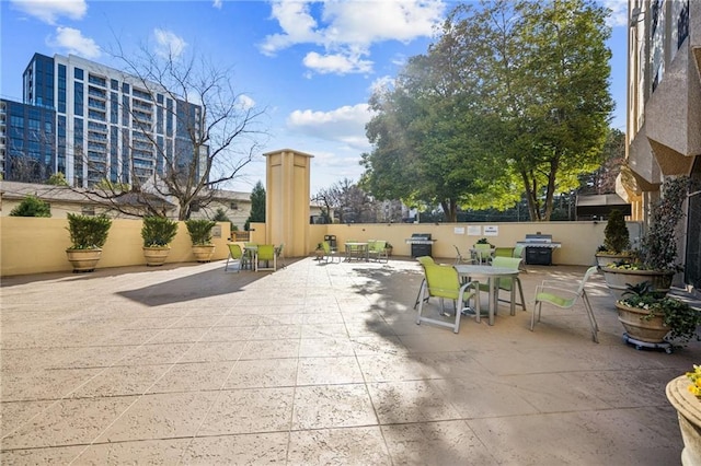 2479 Peachtree Rd NE Unit 1703, Atlanta, GA 30305 - view of patio with grilling area