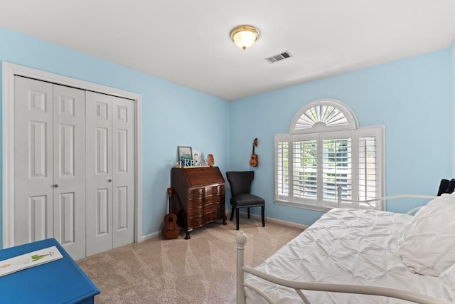 120 Ashewoode Downs Ln, Alpharetta, GA 30005 - carpeted bedroom with a closet and baseboards