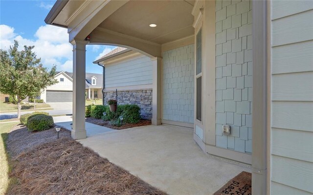 5638 Maple Bluff Way, Hoschton, GA 30548 - view of patio / terrace